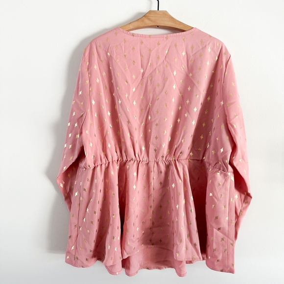 NWT - VNeck Geometric Print Ruffled Elastic Waist Long Sleeved Tunic - 2X - Picture 6 of 9